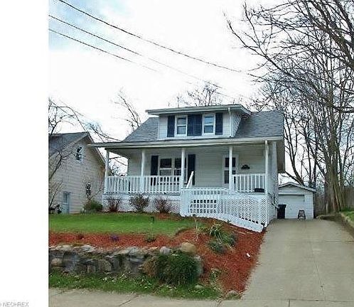 Front Porch & Yard
