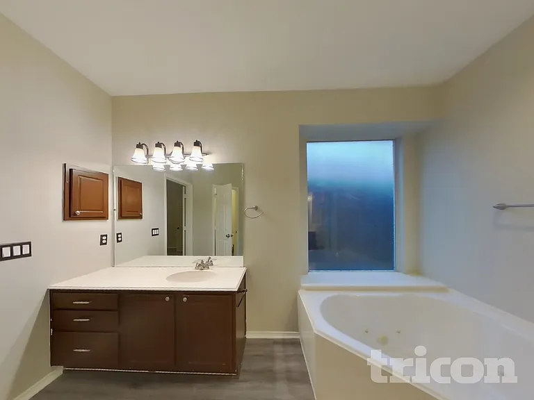 11222 Raveneaux Dr — Photo 12