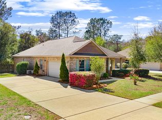 100 Camellia Ct, Freeport, FL 32439