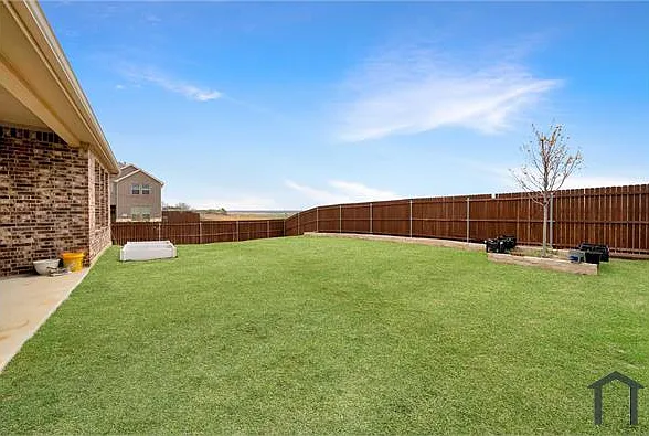 10332 Fall Brook Dr — Photo 13