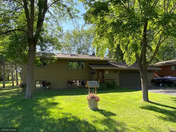 1391 Riverside Ave N, Sartell, MN 56377