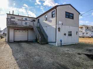 355 Kingfisher Rd, Tuckerton, NJ 08087