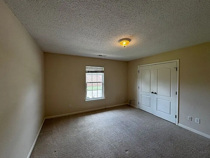 7010 Thornwood Ln SE — Photo 36