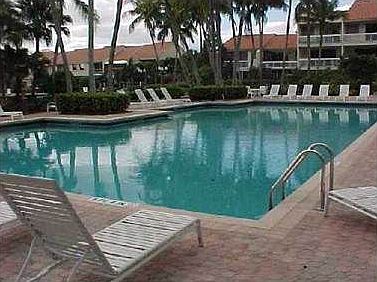 3rd image of 3600 Yacht Club Dr APT 803