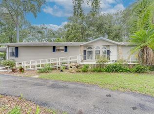 21141 Wolf Branch Rd, Mount Dora, FL 32757