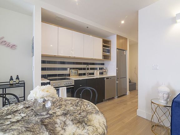 3rd image of 2290 Atlantic Ave #4E