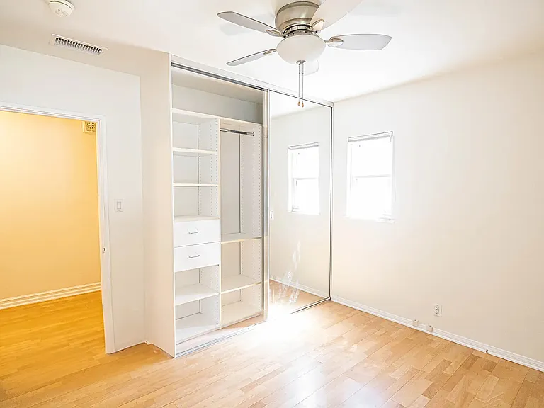 2024 Navy St — Photo 42