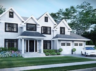 398 Massachusetts Ave, Massapequa Park, NY 11762