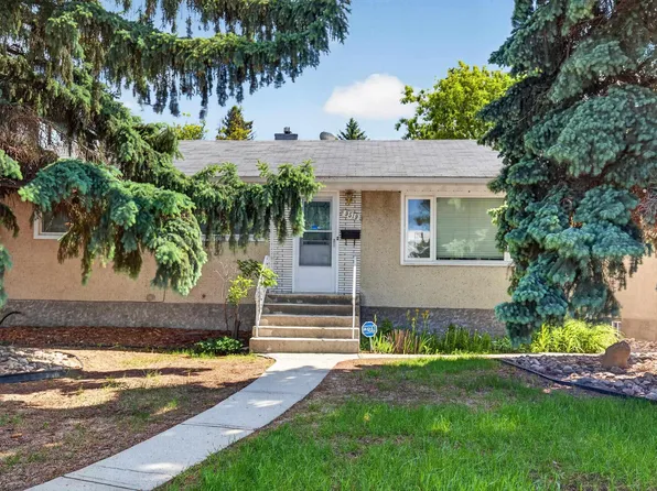 9519 148th St NW, Edmonton, AB T5N 3E3