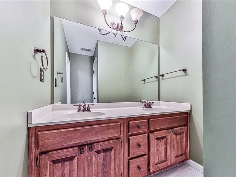 2851 Riverfront Dr — Photo 14
