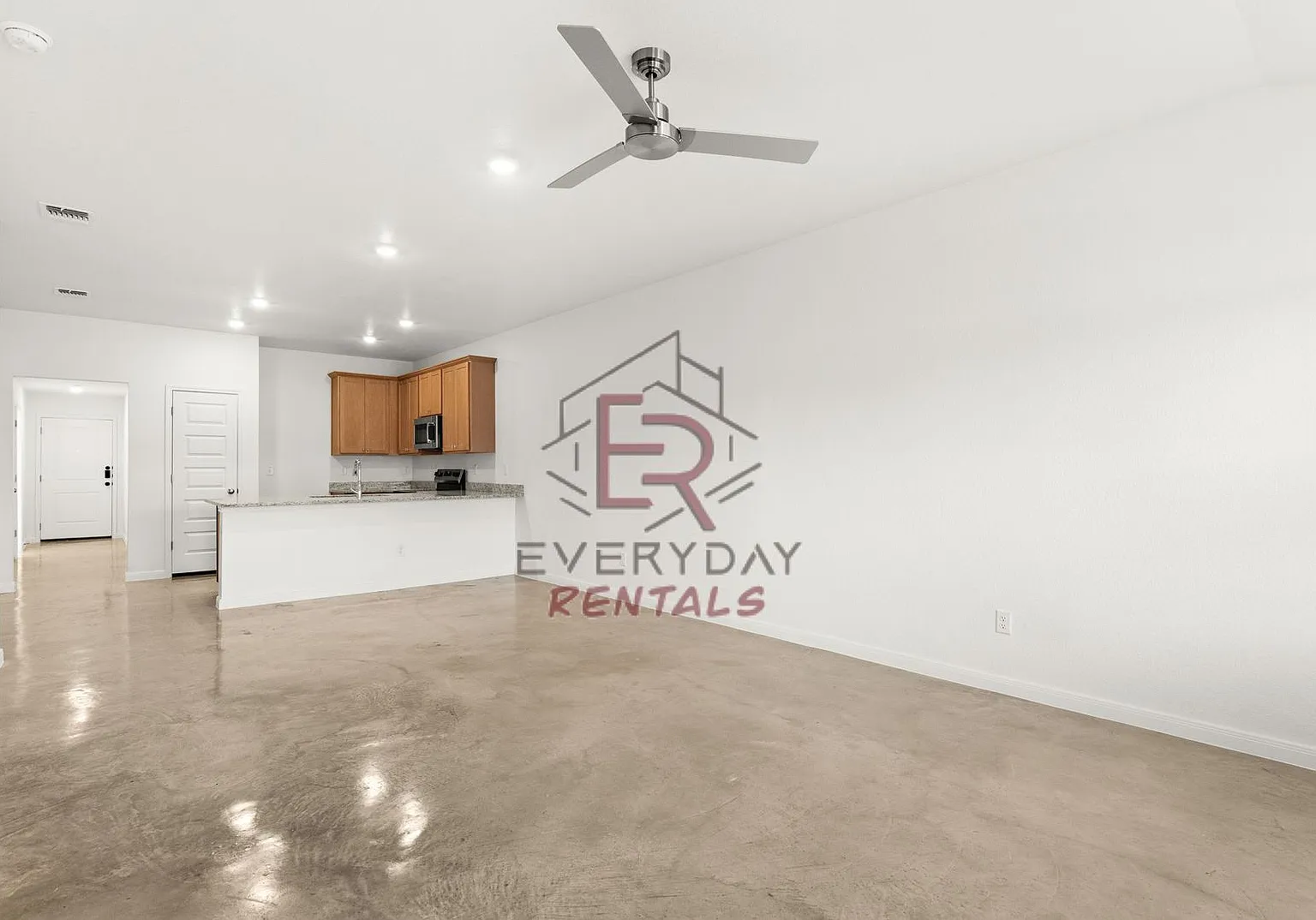 912 Cherry Laurel Ln — Photo 4