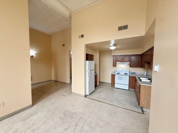 681 Brown St APT 10