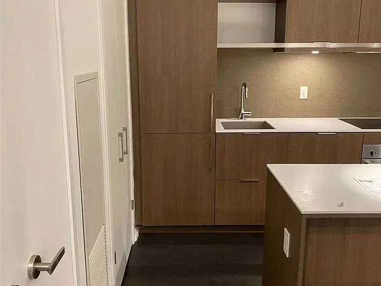 197 Yonge St #3801 — Photo 6