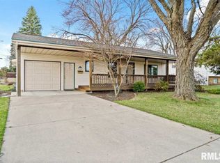 106 W Bond St, Morton, IL 61550