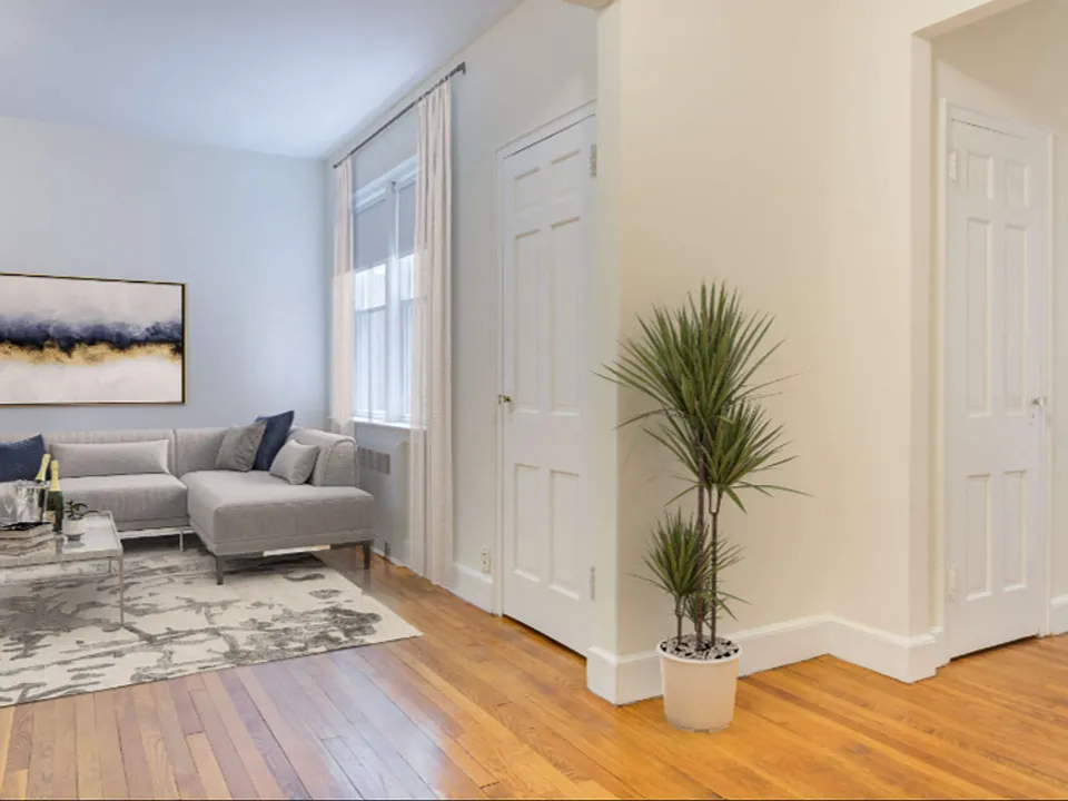 97 Kilsyth Rd #4