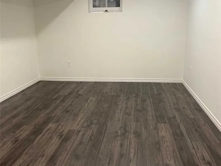 6039 Althea St #BASEMENT — Photo 11