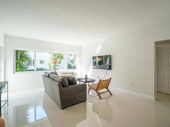 3rd image of 1185 98th St #5-5-1185
