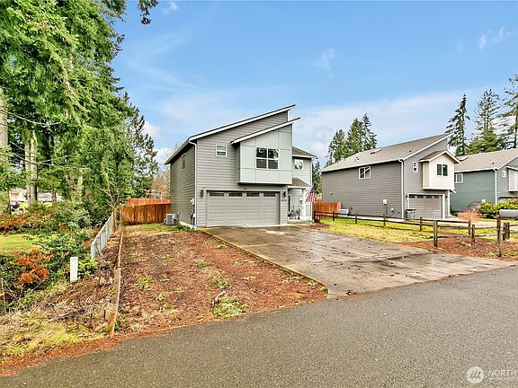 3rd image of 4098 Eastwood Avenue SE