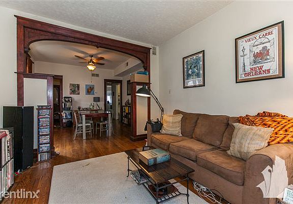 4th image of 2621 W Evergreen Ave