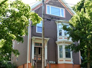 35 Hammond St, Portland, ME 04101