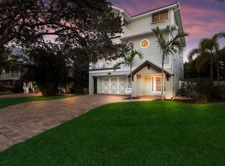 113 Maple Ave, Anna Maria, FL 34216