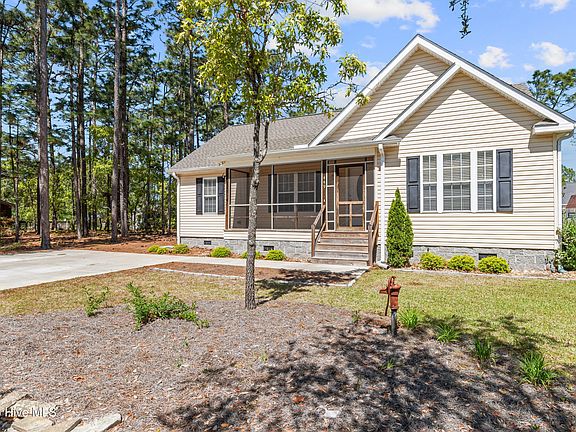 4th image of 449 Pepperhill Road