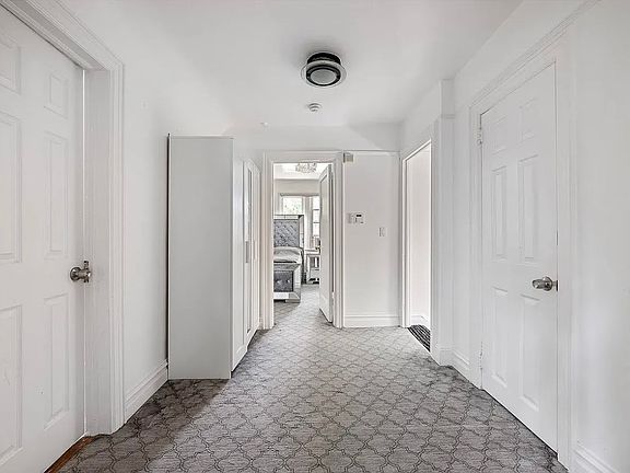 3rd image of 16711 81st Ave