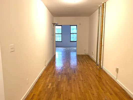 Rented by FirstService Realty (legacy) | media 15