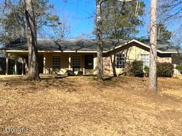 779 White Cir, Grenada, MS 38901
