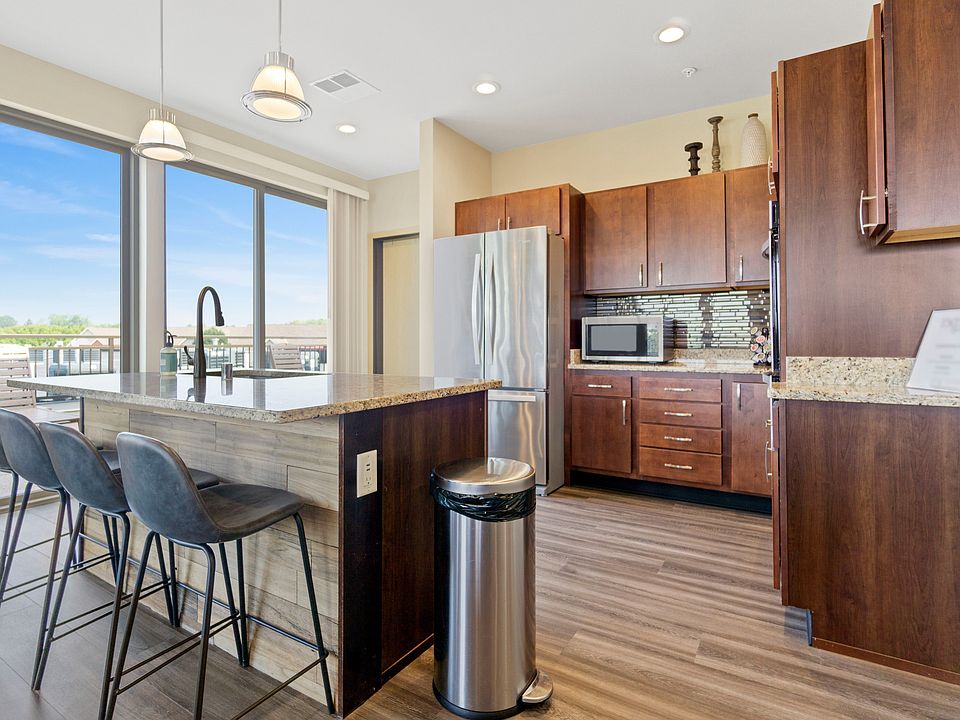 1505 Clubroom Kitchen