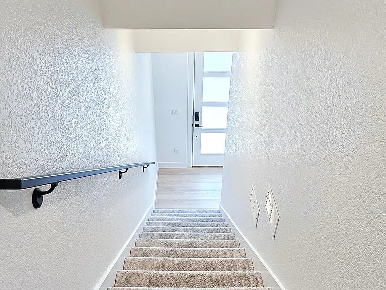 2034 S Holly St — Photo 6