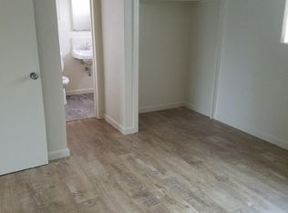 585 Ammunition Rd APT B, Fallbrook, CA 92028