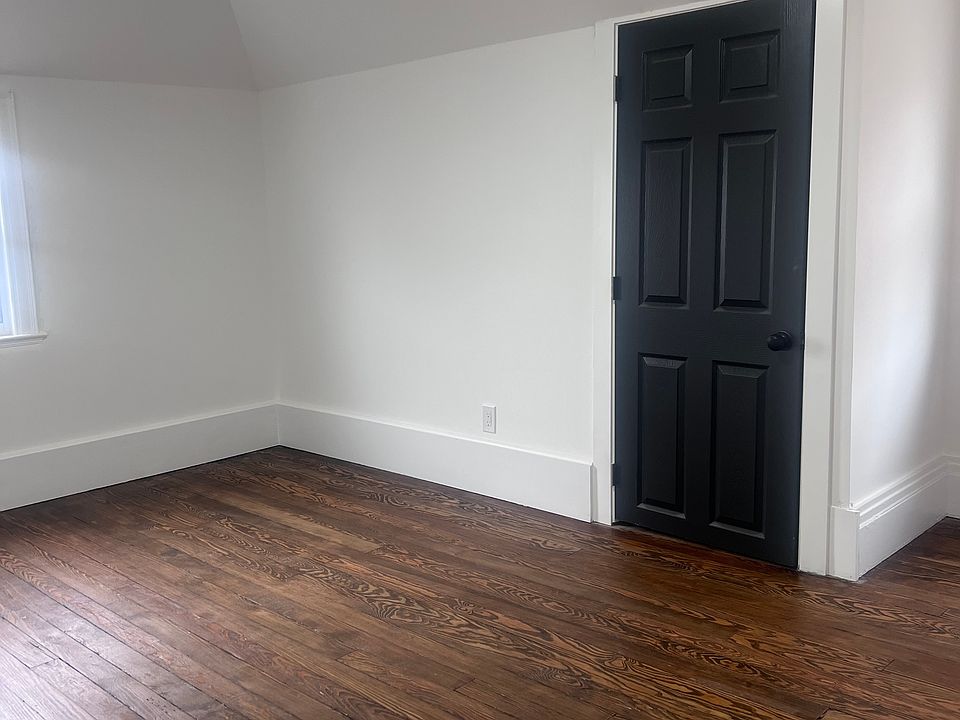 2nd image of 301 Warburton Ave Floor 3