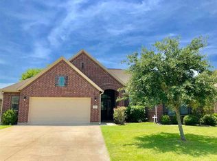 7870 Priya Blvd, Nederland, TX 77627