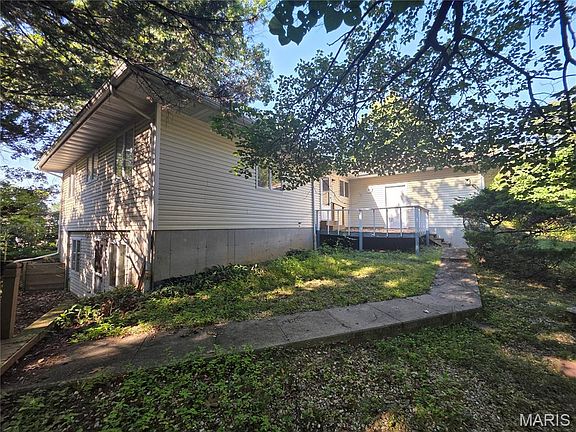4th image of 606 Greentree Rd