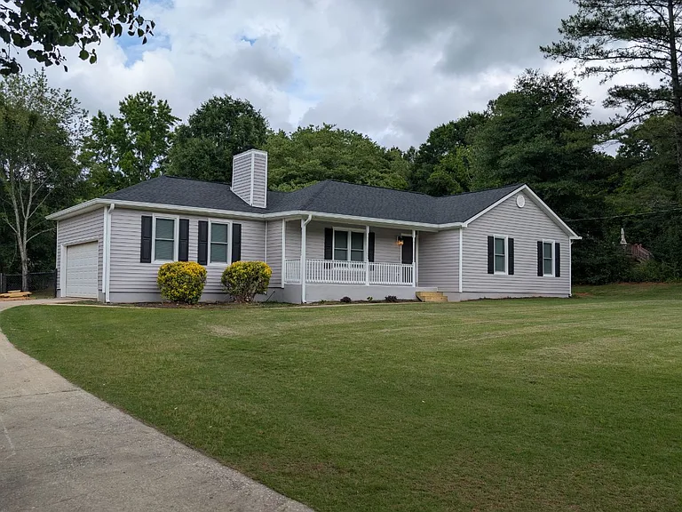 355 Scenic Ln — Photo 1