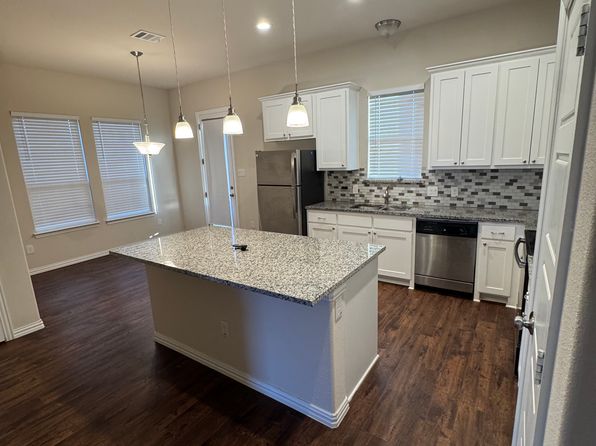 4905 Sanger Circle Dr