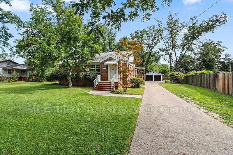 3 bed, 2.0 bath, 1662 sqft, $1,760 — Photo 3