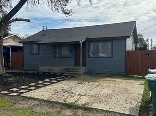 14177 Walnut St, Armona, CA 93202