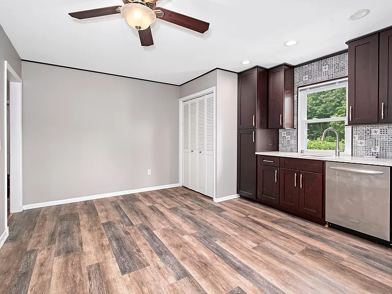 407 Union Ave #2 — Photo 11