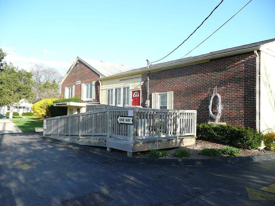 2nd image of 27467 Greenfield Rd