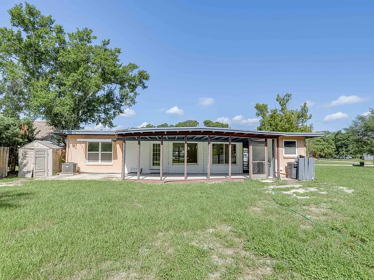 121 S Triplet Lake Dr — Photo 18
