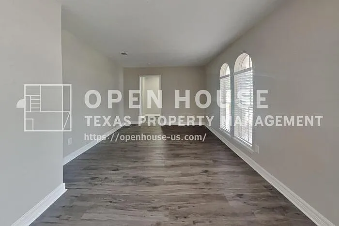3 bed, 2.0 bath, 1692 sqft, $1,850 — Photo 3