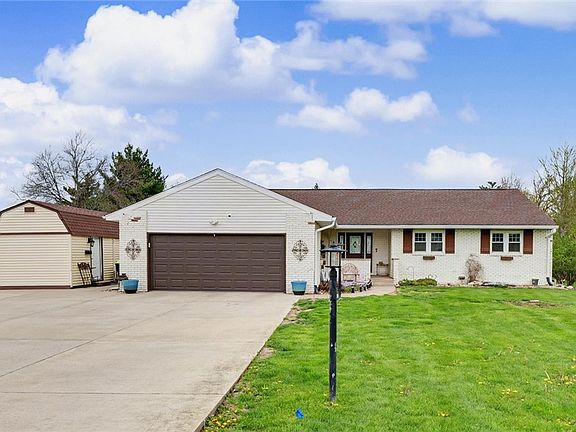 3rd image of 1708 Oakmont Dr
