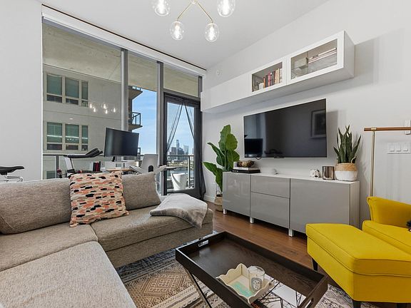 5th image of 44 East Ave #1503