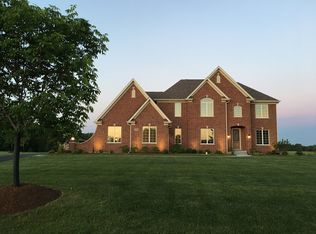 23215 N Enclave Rd, Lake Barrington, IL 60010