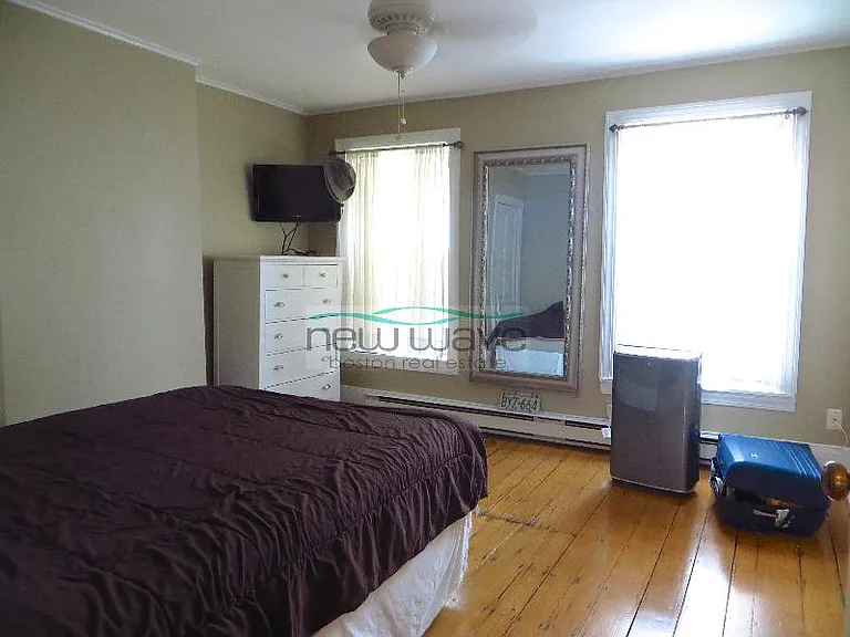 13 Concord Sq #3 — Photo 9