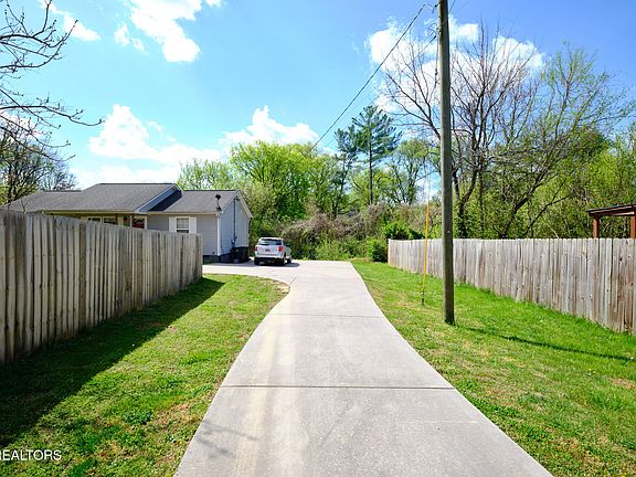 4th image of 5416 Magazine Rd