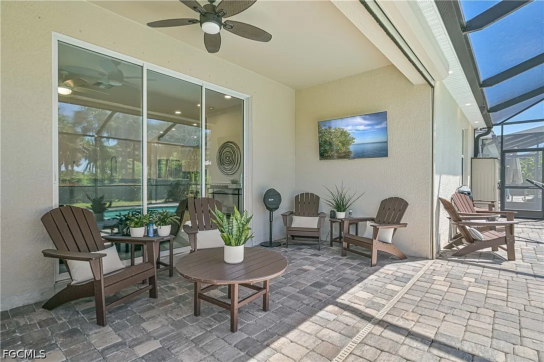 4 bed, 3.0 bath, 2032 sqft, $7,500 — Photo 4