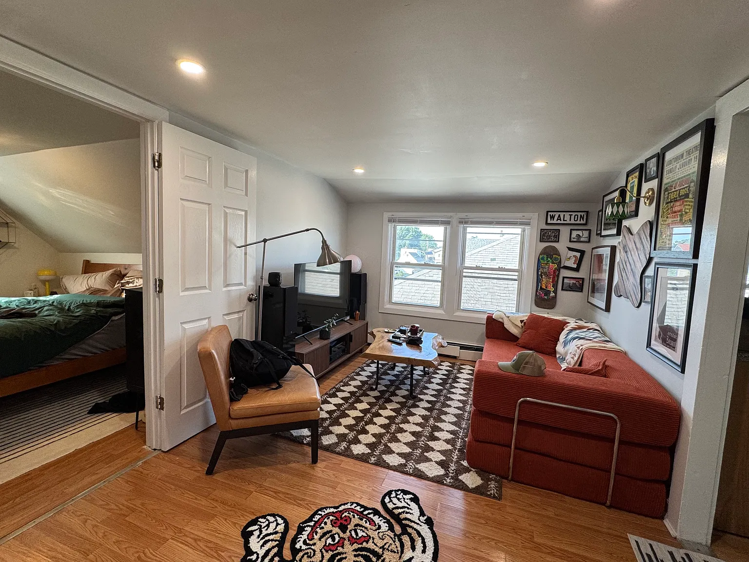 2 bed, 600 sqft, $2,025 — Photo 1